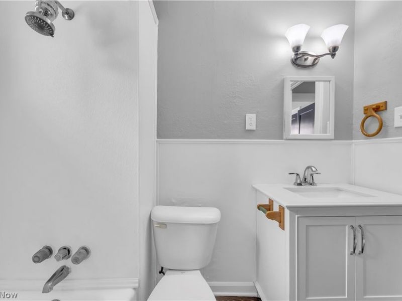 1347 Marlowe Avenue, Unit 2/UP, Lakewood, OH 44107 Photo 17