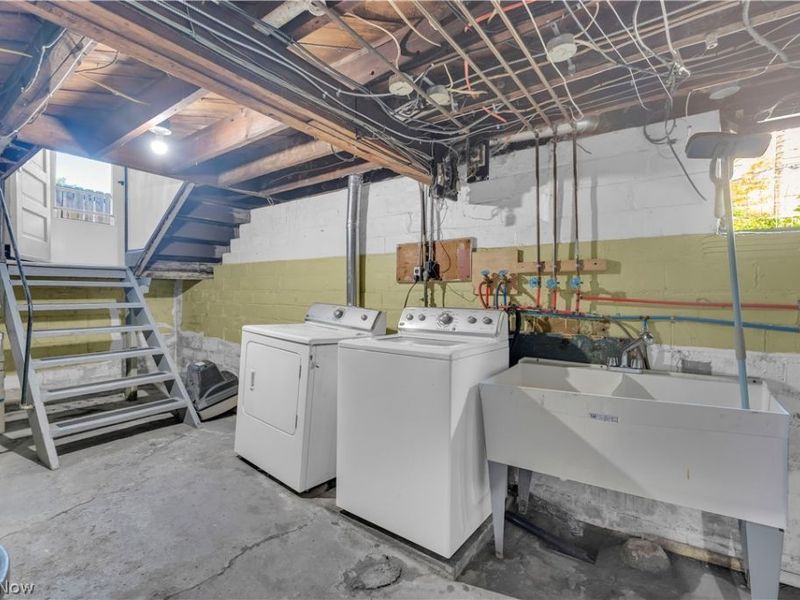 1347 Marlowe Avenue, Unit 2/UP, Lakewood, OH 44107 Photo 18