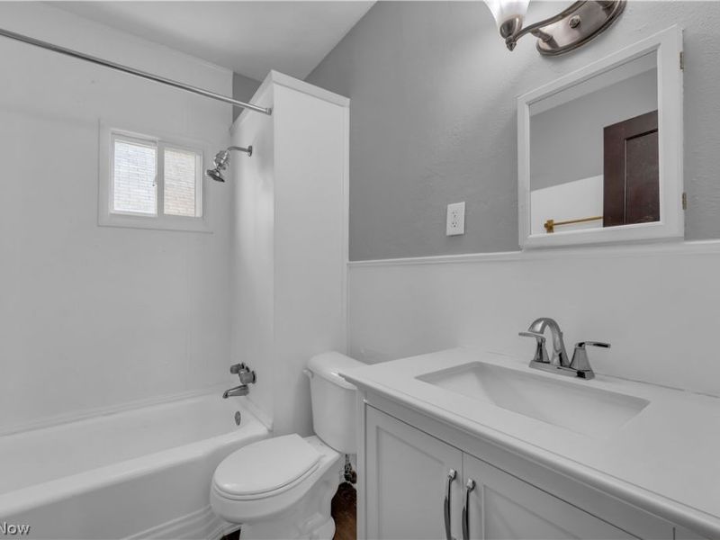1347 Marlowe Avenue, Unit 2/UP, Lakewood, OH 44107 Photo 19