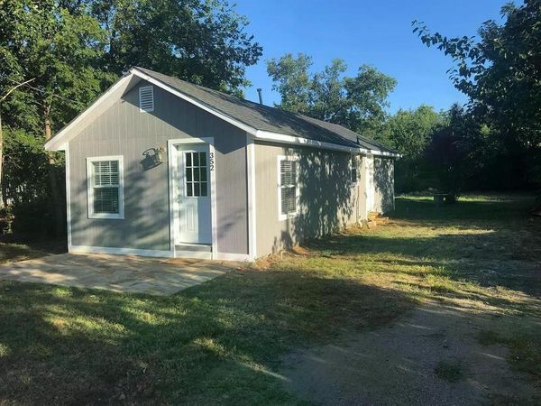 352 E Archer Street , Jacksboro, TX 76458
