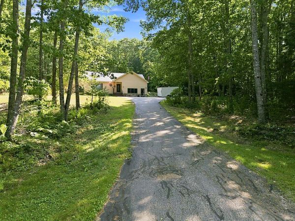 132 Sodom Road , Norway, ME 04268