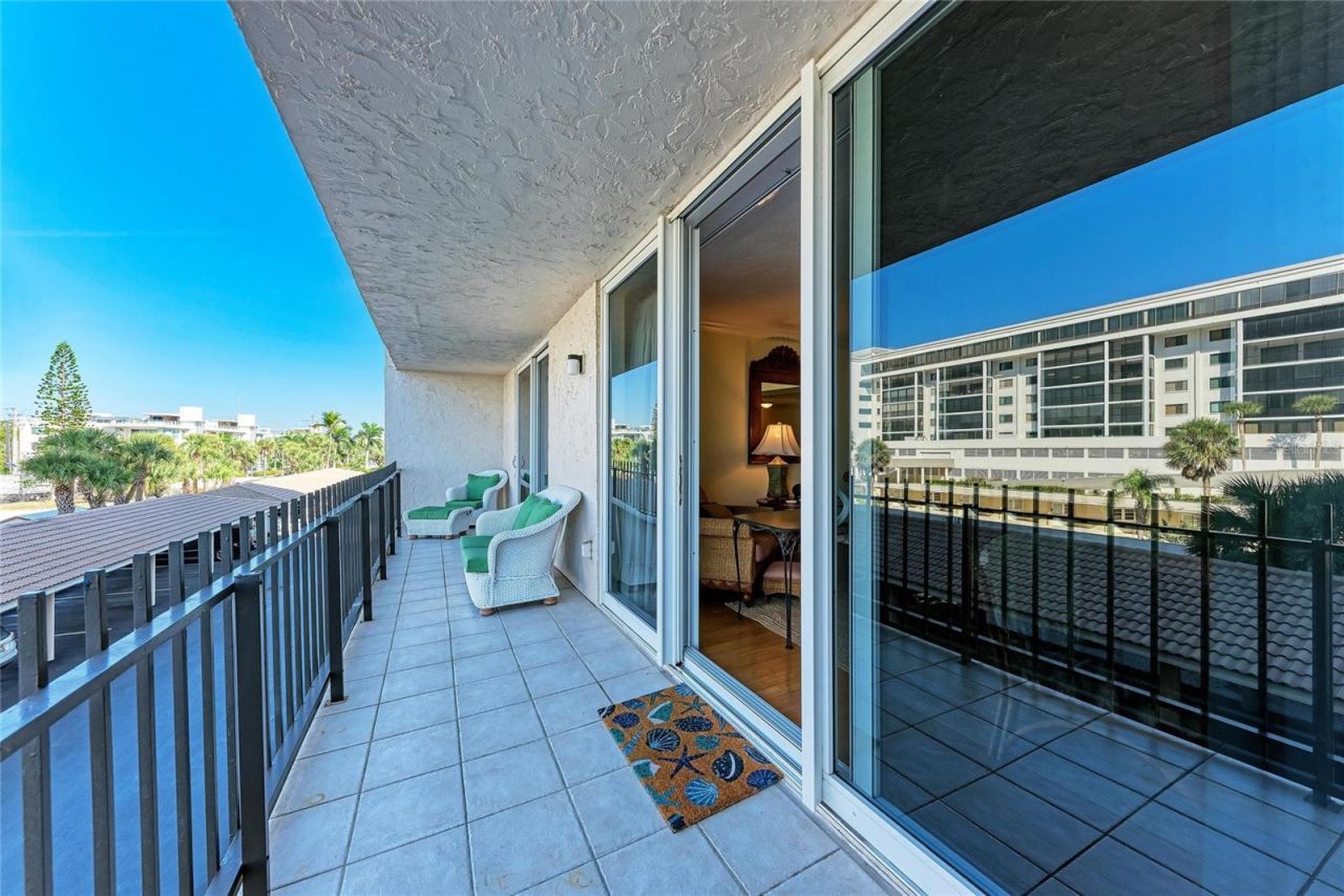 1212 Benjamin Franklin Drive, Unit 208, Sarasota, FL 34236 Photo