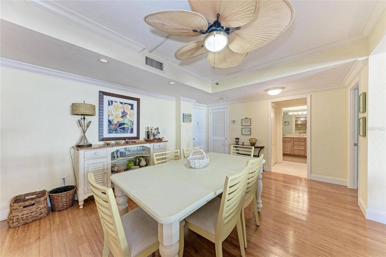 1212 Benjamin Franklin Drive, Unit 208, Sarasota, FL 34236 Photo
