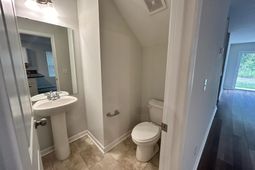 639 Wooster Drive  photo 4