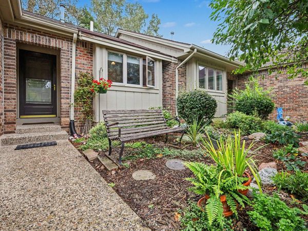 3114 Maple Villa Drive SE, Grand Rapids, MI 49508