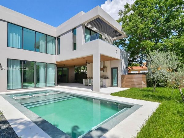 135 SW 29th Rd , Miami, FL 33129
