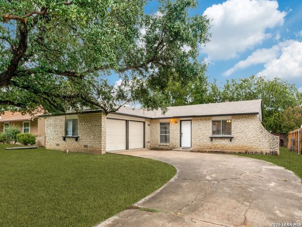 8210 Windover, San Antonio, TX 78218