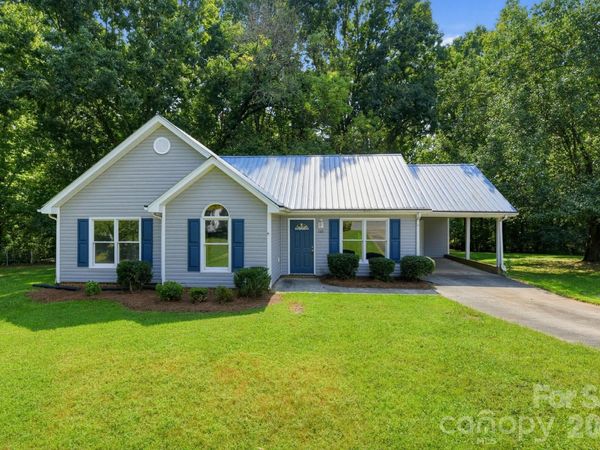 140 Weeping Willow Way , Gastonia, NC 28052