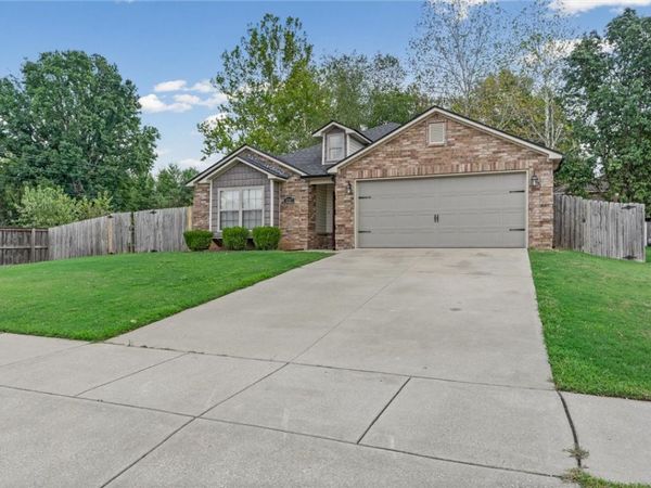 1217 Ashport Street , Springdale, AR 72764