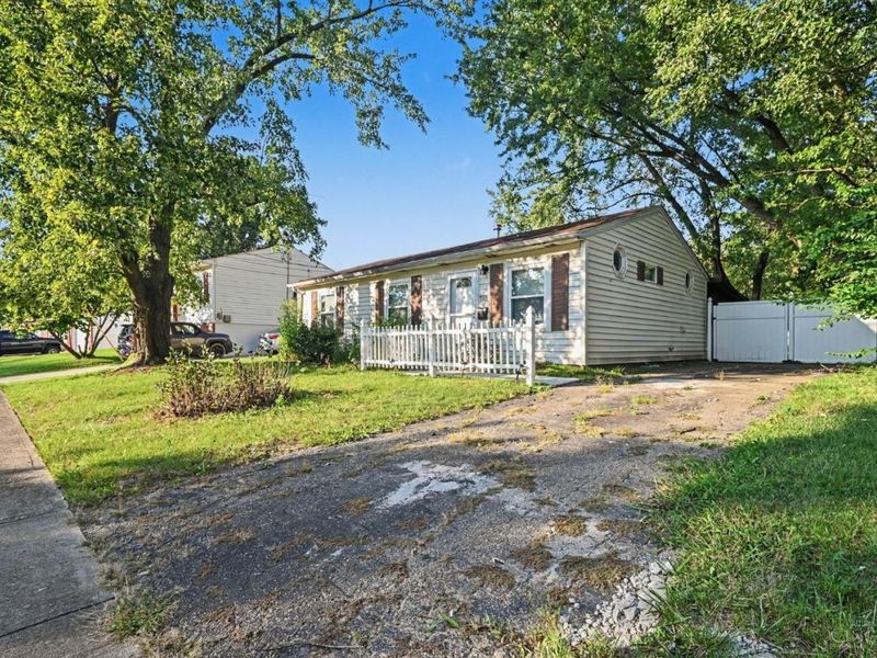 9894 Capstan Drive, Colerain Township, OH 45251 Photo 2