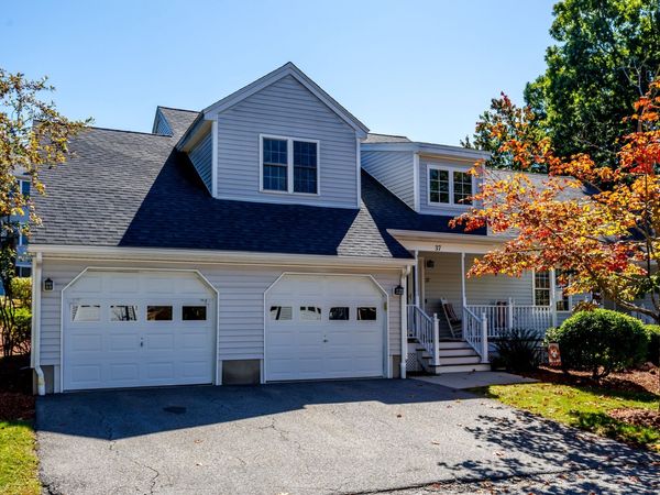 37 Acorn Ave, Unit 37, Fitchburg, MA 01420