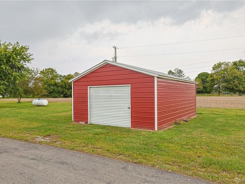 6880 Bard Road, Tipp City, OH 45371 Photo 34