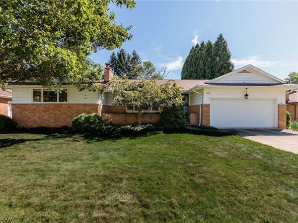22015 Cottonwood Drive , Rocky River, OH 44116