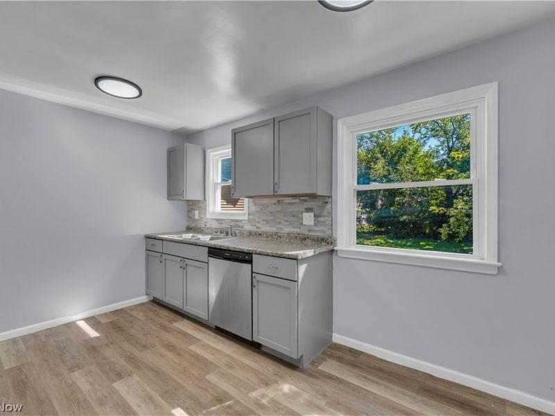 15506 Westview Avenue, Cleveland, OH 44128 Photo 10