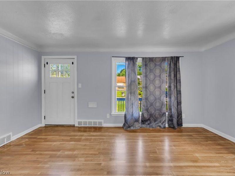 15506 Westview Avenue, Cleveland, OH 44128 Photo 3