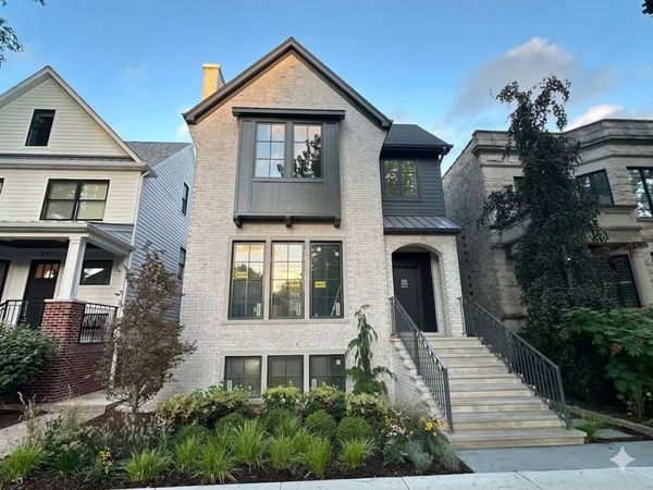 3909 N Hamilton Avenue, Chicago, IL 60618