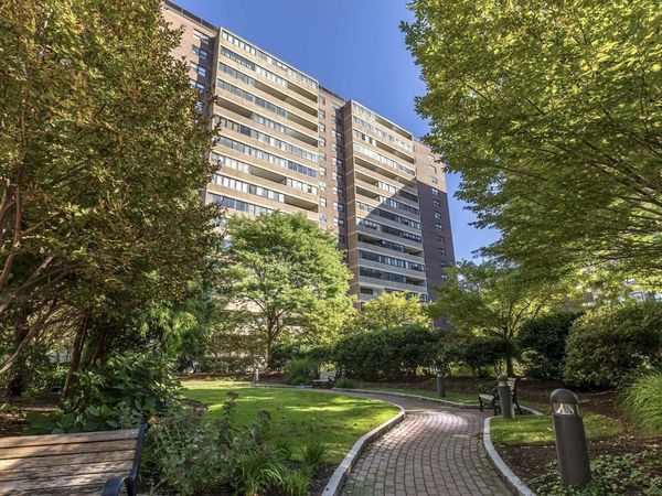9 Hawthorne Place, Unit 7G, Boston, MA 02114
