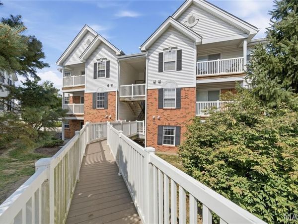 450 Benton Drive , Unit J, St Peters, MO 63376