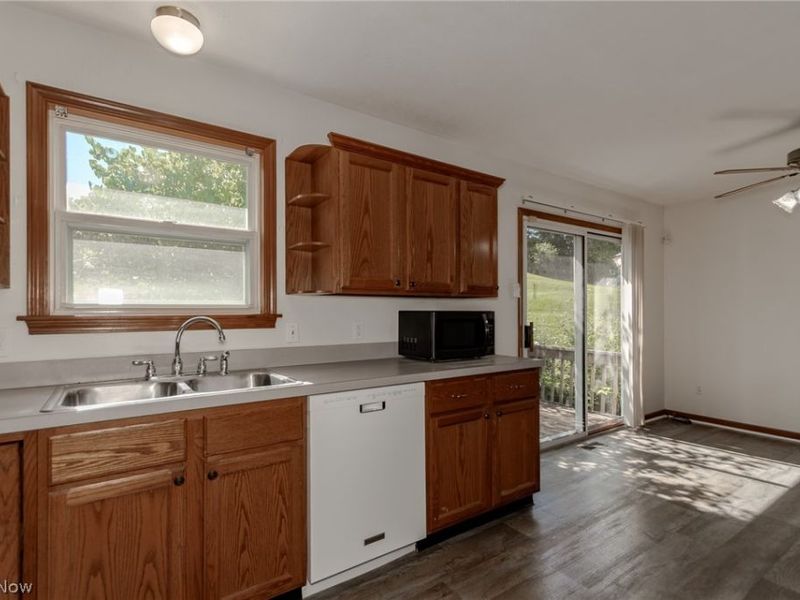 3196 Overview Circle, Ravenna, OH 44266 Photo 11