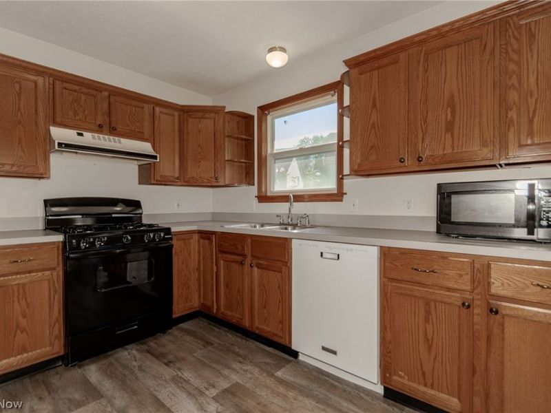 3196 Overview Circle, Ravenna, OH 44266 Photo 9