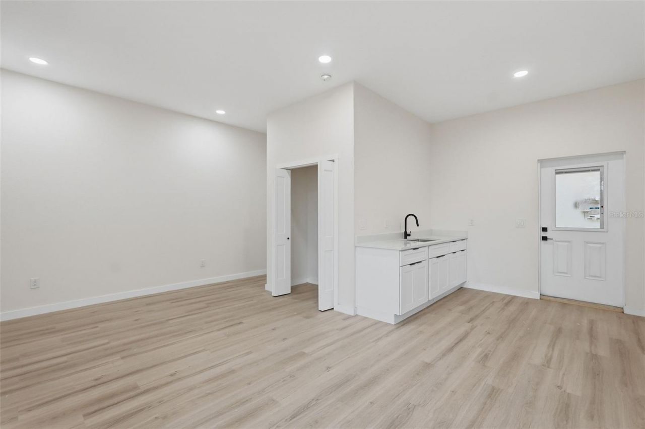 2142 5th Avenue N, Saint Petersburg, FL 33713 Photo