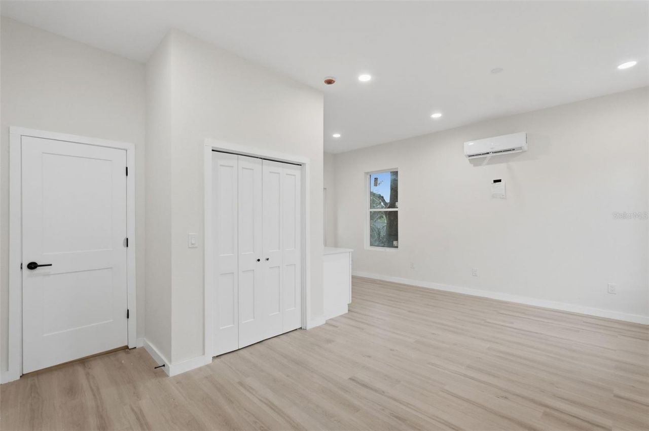 2142 5th Avenue N, Saint Petersburg, FL 33713 Photo