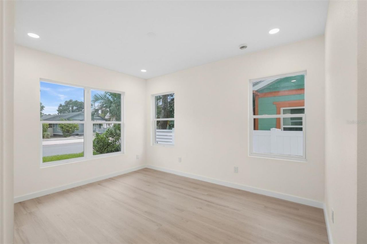 2142 5th Avenue N, Saint Petersburg, FL 33713 Photo