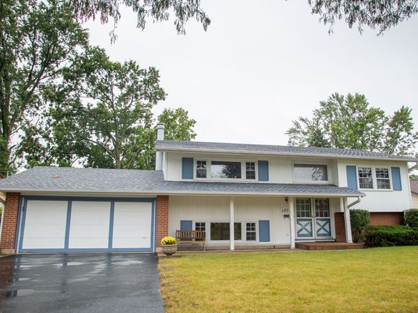 1379 Cumberland Circle W, Elk Grove Village, IL 60007