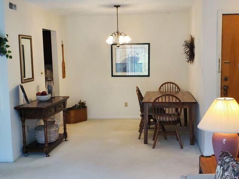 5357 Portland Street, Unit 304, Columbus, OH 43235 Photo 3