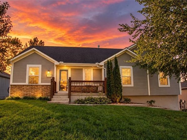 213 NE Hannah Court, Grain Valley, MO 64029