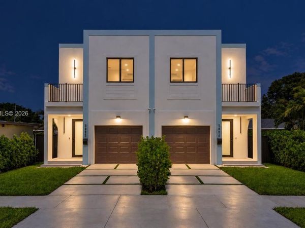 3453 NW 4th St , Miami, FL 33125