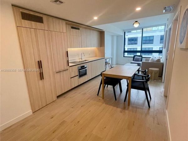 225 N Miami , Unit 3104, Miami, FL 33128