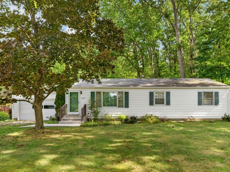 1593 Vermilion Road, Vermilion, OH 44089 Photo 1