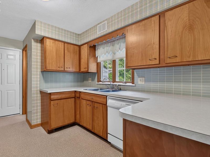 1593 Vermilion Road, Vermilion, OH 44089 Photo 15