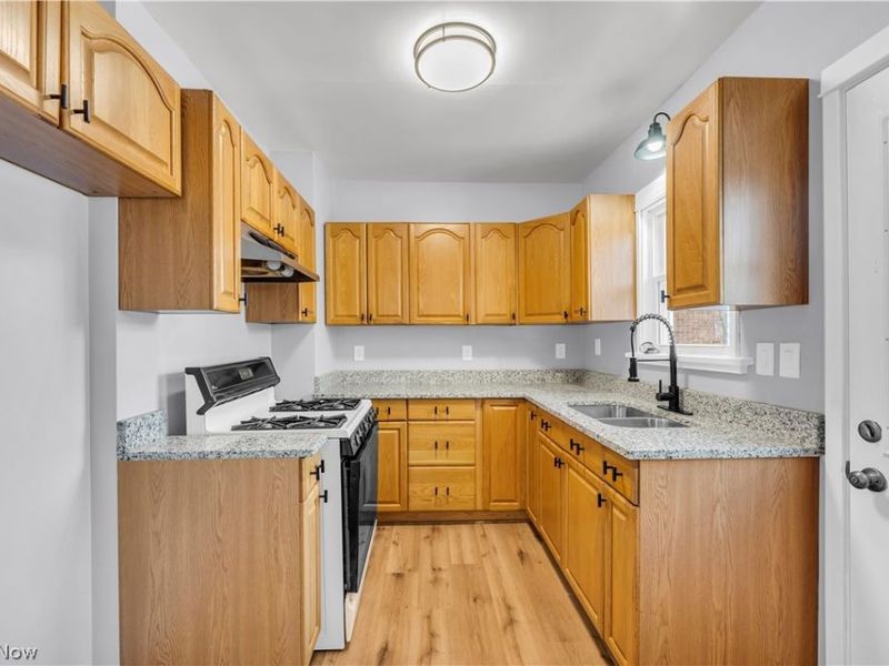 4933 E 109th Street, Garfield Heights, OH 44125 Photo 10