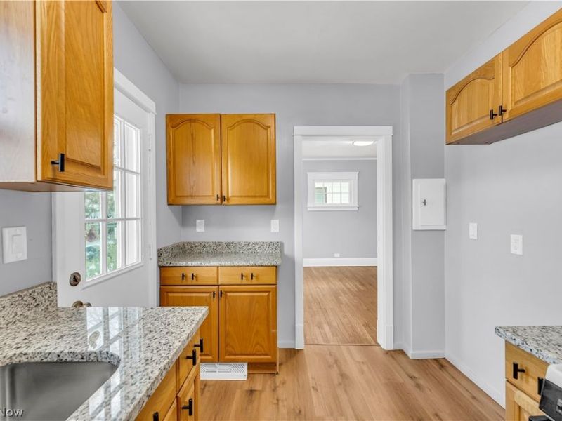 4933 E 109th Street, Garfield Heights, OH 44125 Photo 8