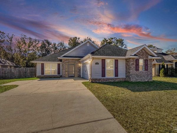 7329 Farmers Rd, Pensacola, FL 32526