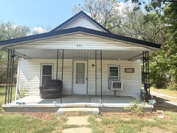 453 N 2nd Street , Vinita, OK 74301