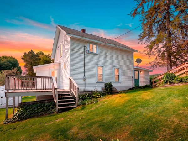 72861 28th Street, Lawton, MI 49065