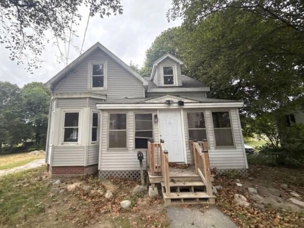 42 Maple Street , Brewer, ME 04412