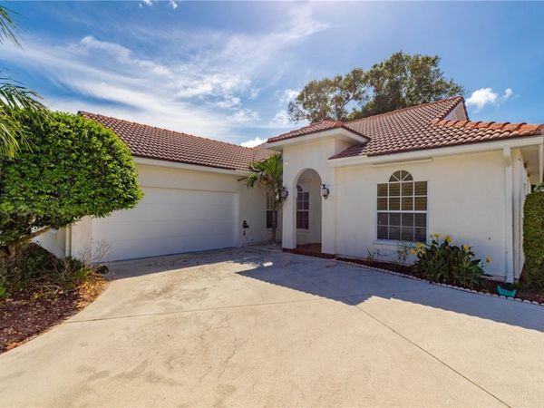 2365 46th Avenue, Vero Beach, FL 32966
