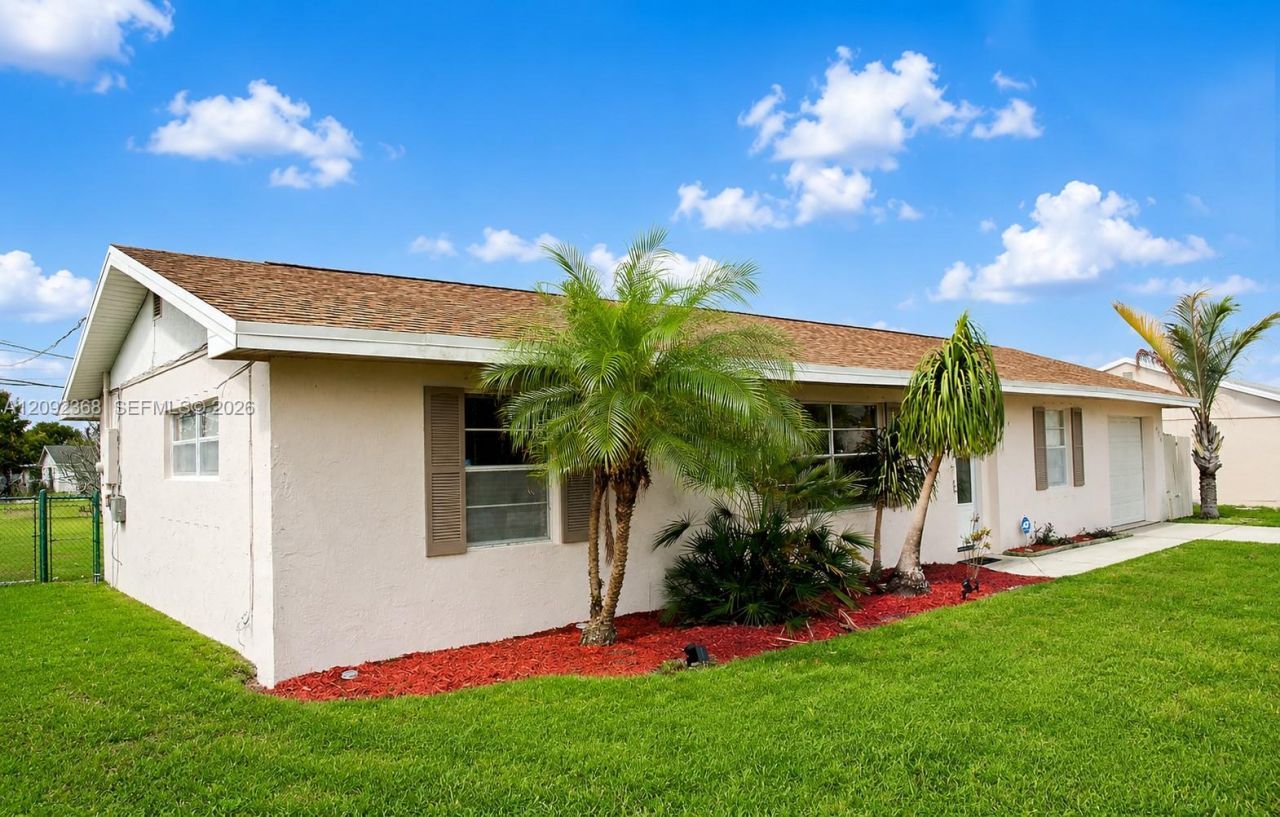 458 SE Doat St , Port Saint Lucie, FL 34983 Photo