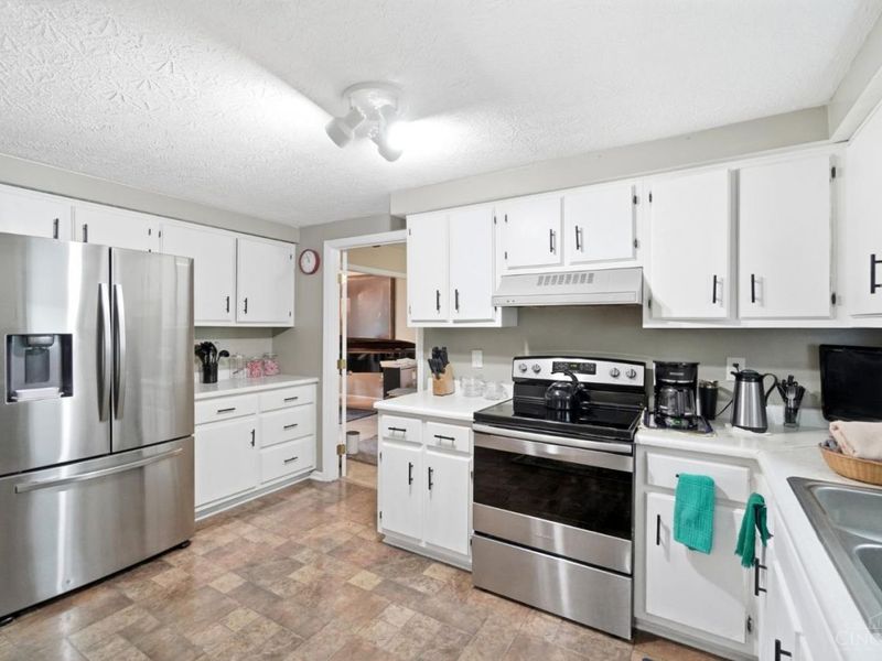 7941 Hunters Ridge Drive, West Chester, OH 45069 Photo 19