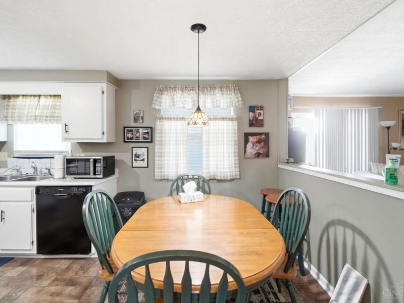 7941 Hunters Ridge Drive, West Chester, OH 45069 Photo 20