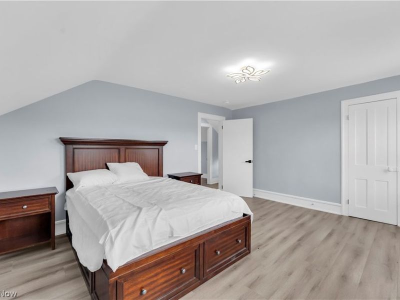 3024 Vega Avenue, Cleveland, OH 44113 Photo 16