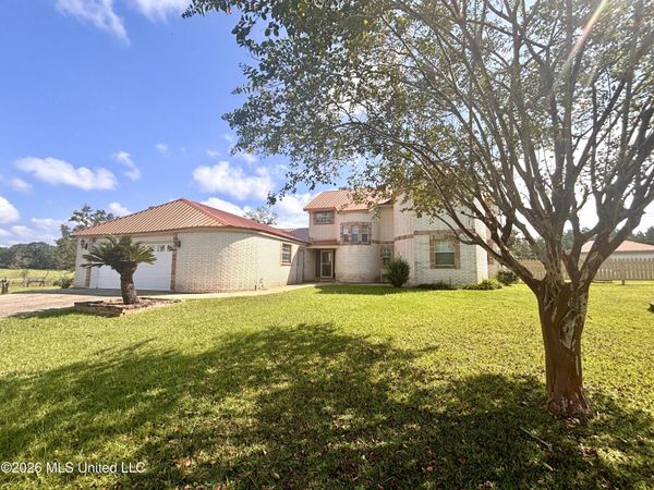 114 E T Poole Road, Poplarville, MS 39470
