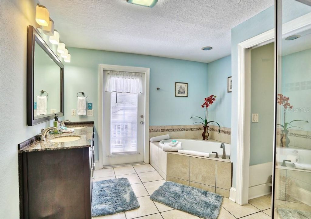 5433 Essex Avenue S, Gulfport, FL 33707 Photo