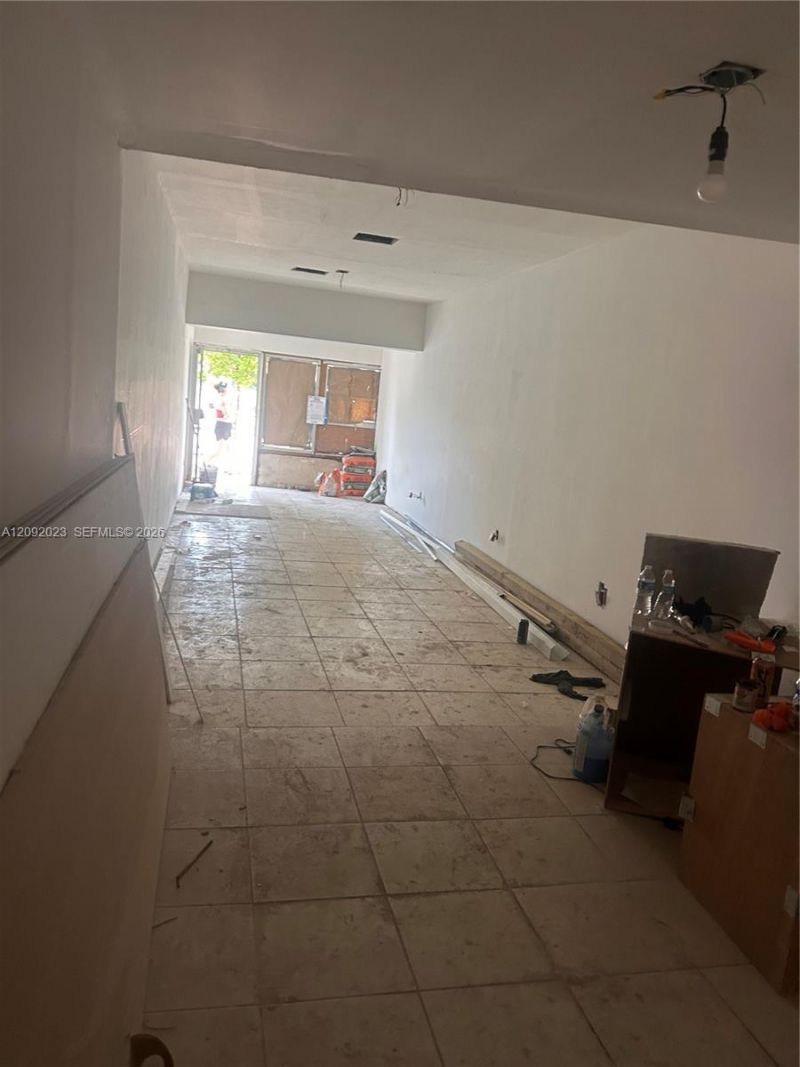 817 SW 8th St , Miami, FL 33130 Photo