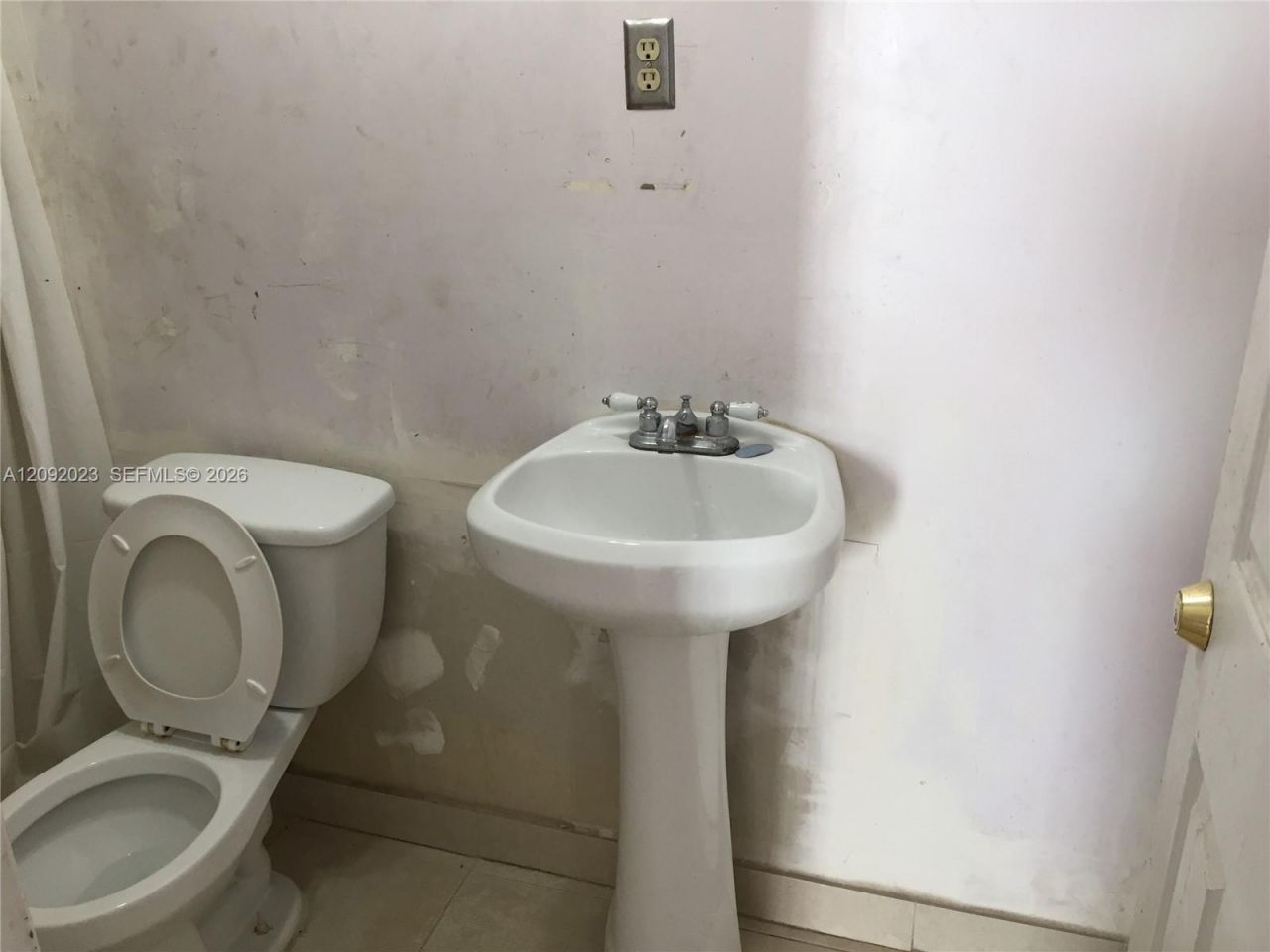 817 SW 8th St , Miami, FL 33130 Photo