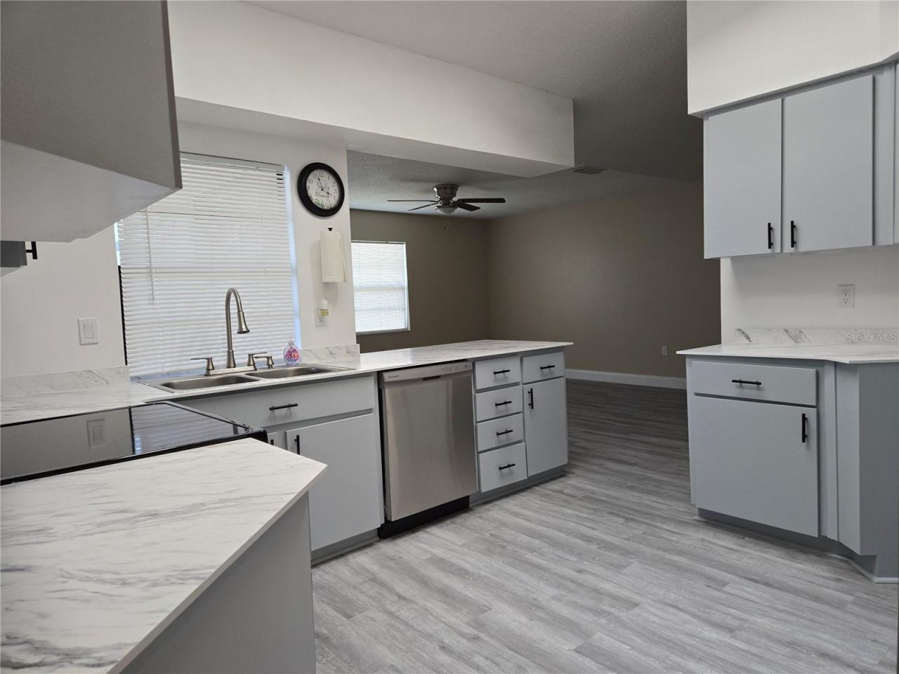 8211 Matthew Drive, New Port Richey, FL 34653 Photo